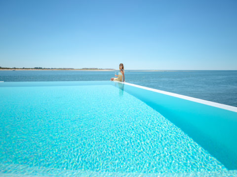 GRAND BEACH CLUB (5)