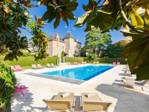 Piscine extérieure - Domaine de la Bretesche